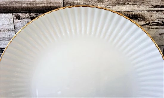 Gloednieuw ???? LUBIANA DAISY GOLD - Wit Porselein Handmatig Gedecoreerd Met Gouden Streep Koffie En Dinerservies 30-delig Voor 6 Personen ⭐ 3 Gloednieuw ???? LUBIANA DAISY GOLD - Wit Porselein Handmatig Gedecoreerd Met Gouden Streep Koffie En Dinerservies 30-delig Voor 6 Personen ⭐ - Afbeelding 3