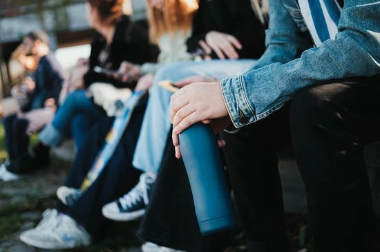 Beste deal ???? Juicy Blossom Drinkfles - 500ml - Stainless Steel Bottle - Roestvrij Staal - Waterfles - Drinkbus - Thermosfles (Nachtblauw) ???? 6 Beste deal ???? Juicy Blossom Drinkfles - 500ml - Stainless Steel Bottle - Roestvrij Staal - Waterfles - Drinkbus - Thermosfles (Nachtblauw) ???? - Afbeelding 6