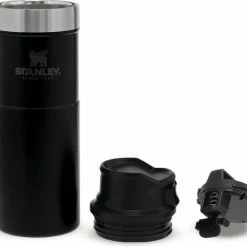 Korting ???? Stanley PMI Stanley Trigger-Action Travel Mug 0.47L - Thermosfles - Matt Black ???? 23 Korting ???? Stanley PMI Stanley Trigger-Action Travel Mug 0.47L - Thermosfles - Matt Black ???? -Tefal Shop 550x487 2