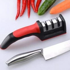 Goedkoop ???? Merkloos Messenslijper | Doortrekslijper I Keukenmessen | Messenslijpmachine | Rood & Zwart | Met Antislip ???? 7 Goedkoop ???? Merkloos Messenslijper | Doortrekslijper I Keukenmessen | Messenslijpmachine | Rood & Zwart | Met Antislip ???? -Tefal Shop 550x493