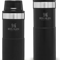 Korting ???? Stanley PMI Stanley Trigger-Action Travel Mug 0.47L - Thermosfles - Matt Black ???? 36 Korting ???? Stanley PMI Stanley Trigger-Action Travel Mug 0.47L - Thermosfles - Matt Black ???? -Tefal Shop 550x754 1