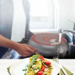 Kopen ???? Tefal Simply Clean Koekenpan - Pan Non-stick ???? Coating - Titanium - Ø24 Cm - Zwart ⭐ 8 Kopen ???? Tefal Simply Clean Koekenpan - Pan Non-stick ???? Coating - Titanium - Ø24 Cm - Zwart ⭐ -Tefal Shop 550x783 1