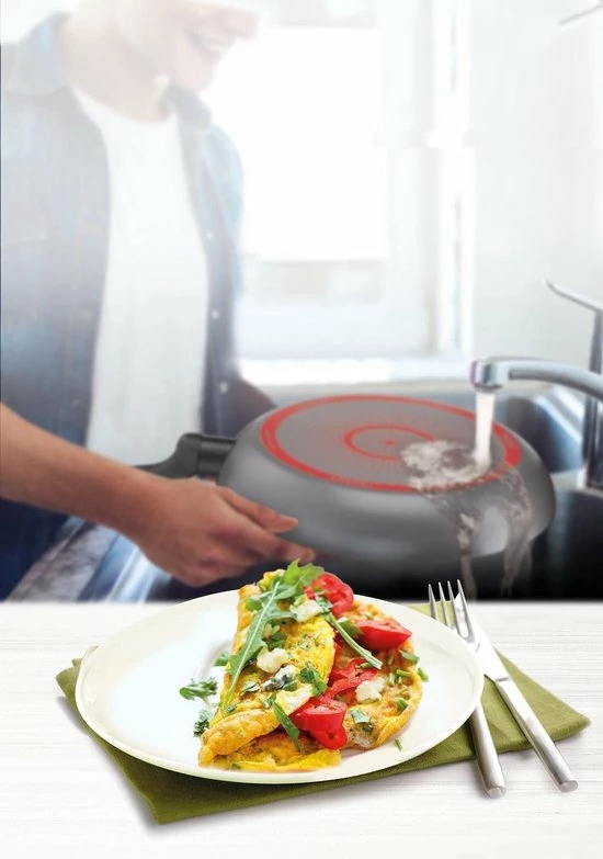 Kopen ???? Tefal Simply Clean Koekenpan - Pan Non-stick ???? Coating - Titanium - Ø24 Cm - Zwart ⭐ 4 Kopen ???? Tefal Simply Clean Koekenpan - Pan Non-stick ???? Coating - Titanium - Ø24 Cm - Zwart ⭐ - Afbeelding 4